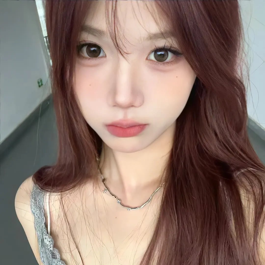 玛丽莲有深黑之眸